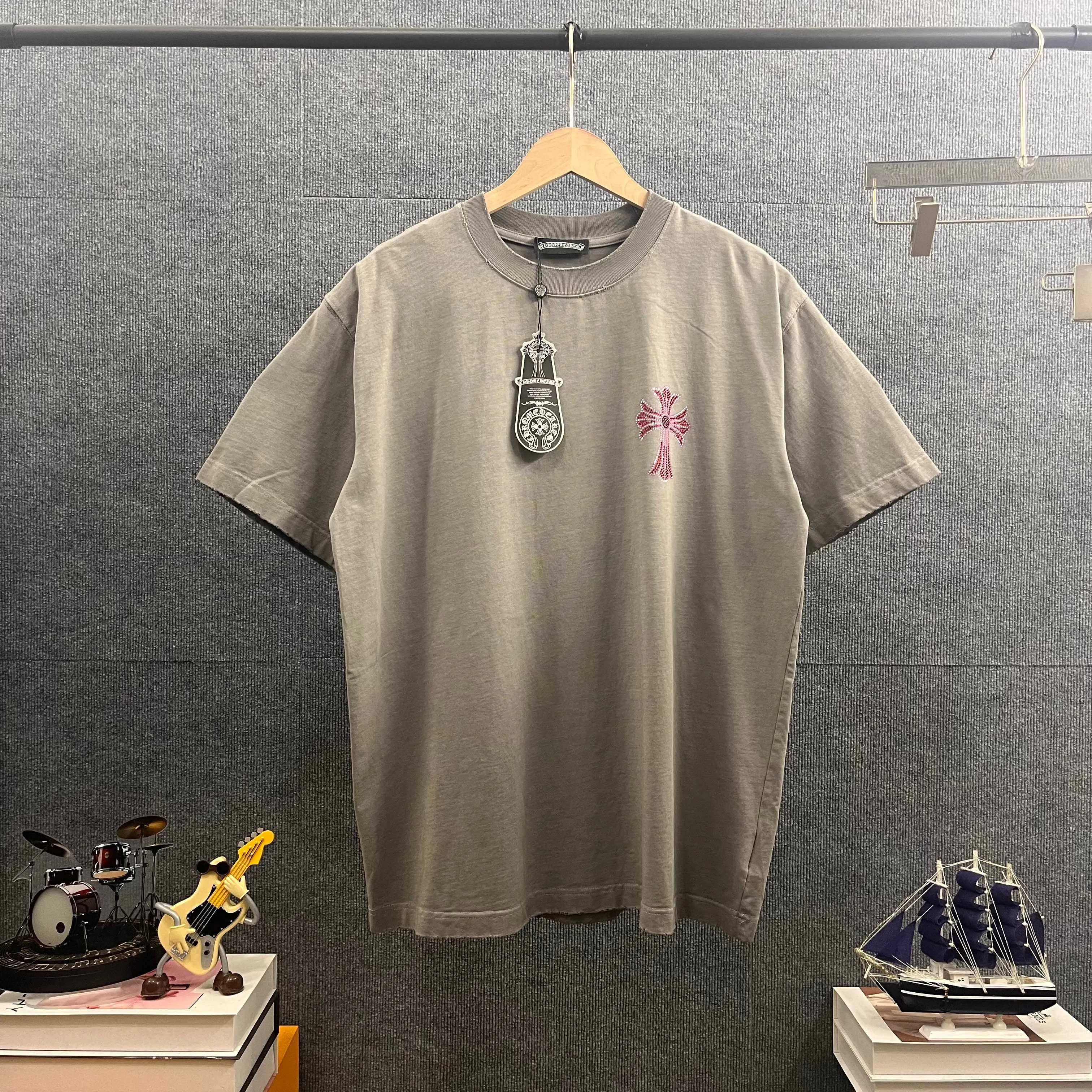CH* * 2026 New Arrival logo T Same Style ： Size：S （100-140 ） M （130-160 ） L （150-175 ） XL （160-185 ） XXL （180 ）